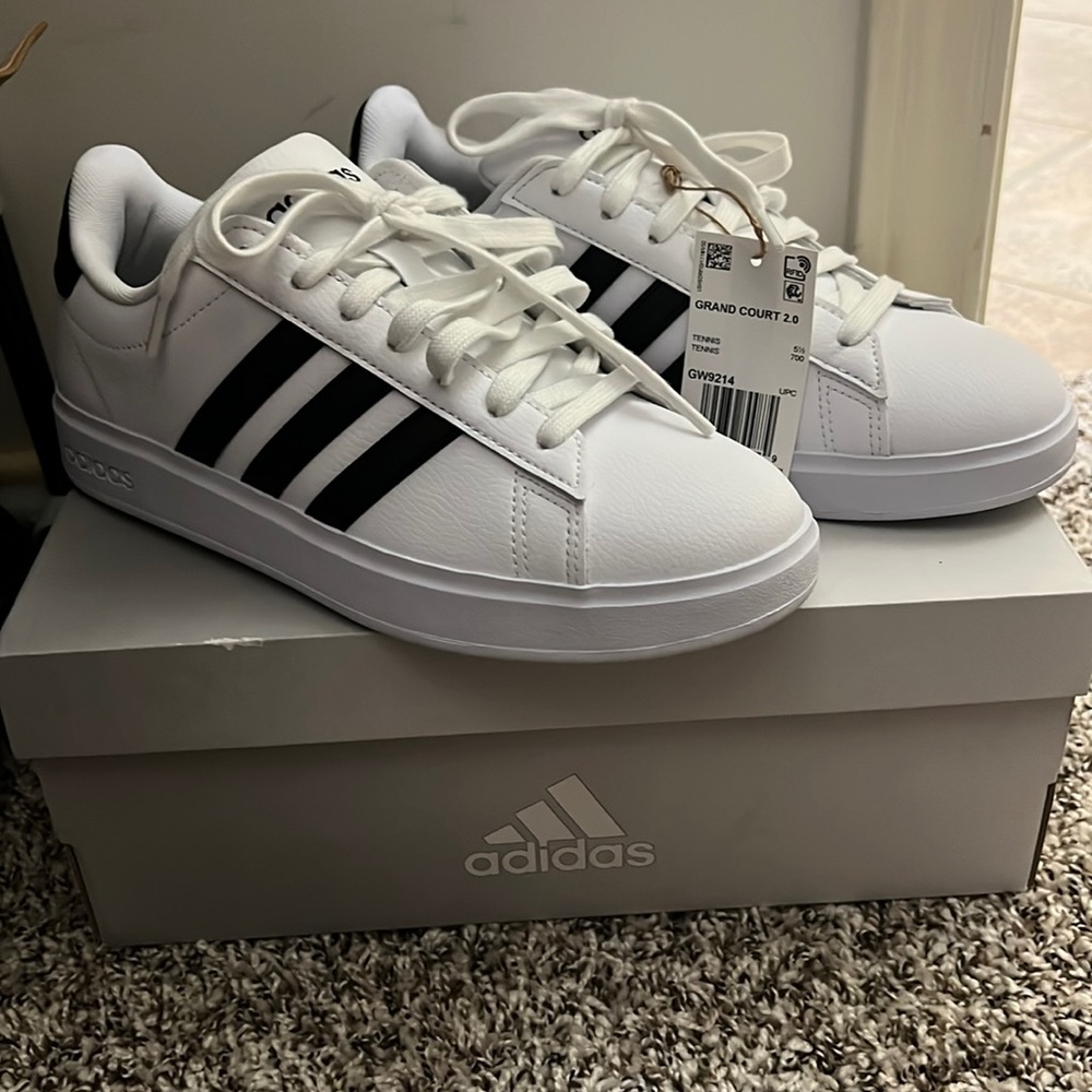 Adidas Women’s Grand Court 2.0 Shoes